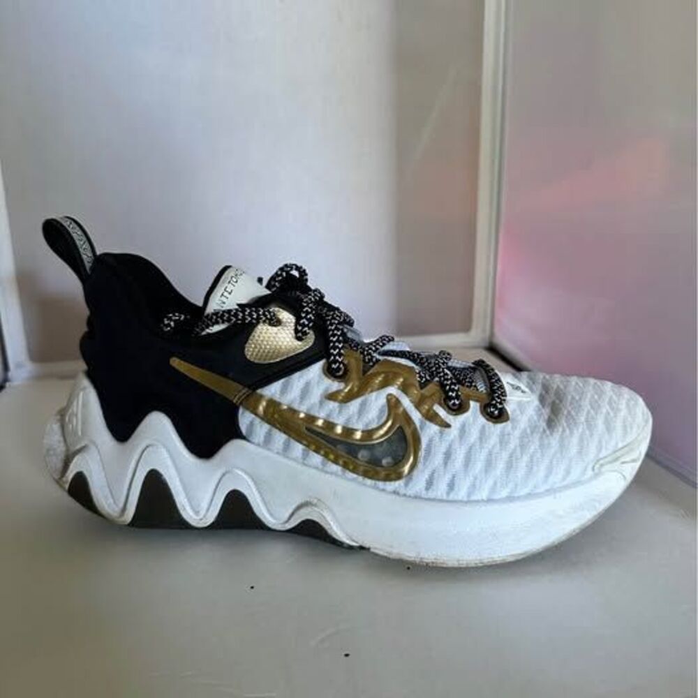 Nike Giannis Immortality Basketball Shoes